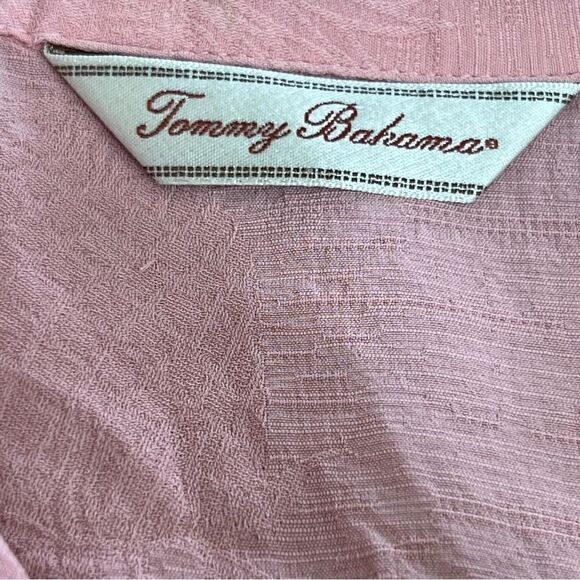 Tommy Bahama, women’s size medium, 100% silk, button front blouse - Picture 6 of 7